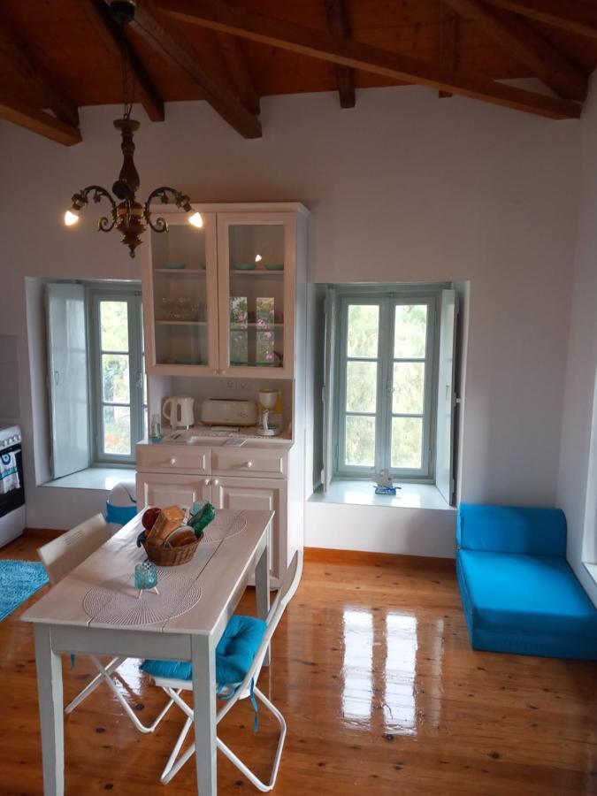 Iolis Loft Hydra Apartment Exterior photo